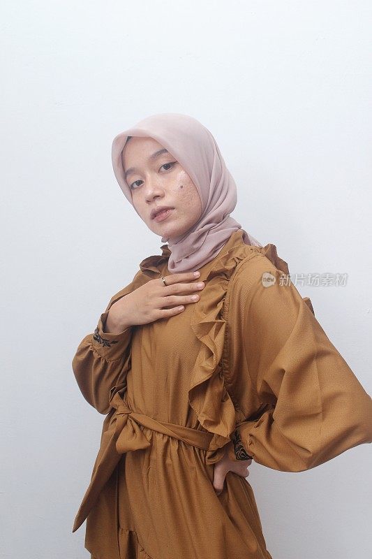 muslim woman hijab fashion style